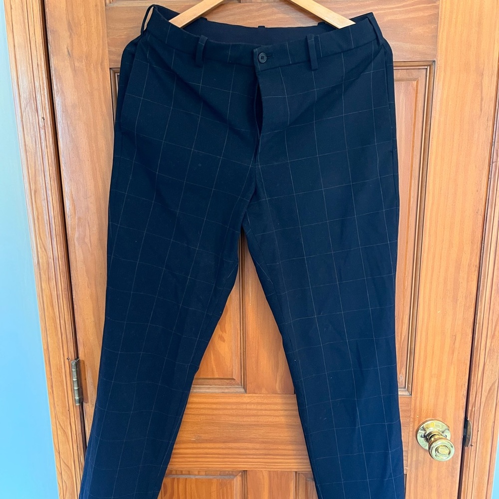 Uniqlo Lightweight Navy Pants